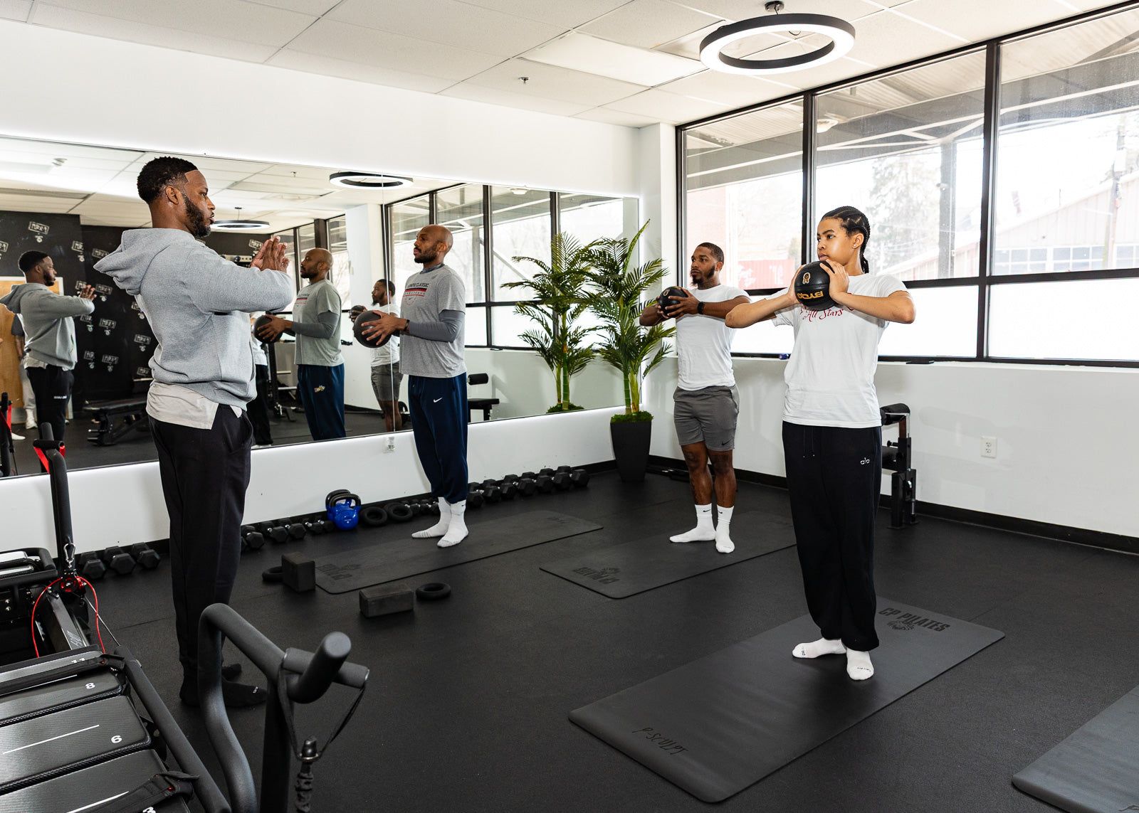 D-1 PACKAGE - 1 MONTH COMMITTMENT